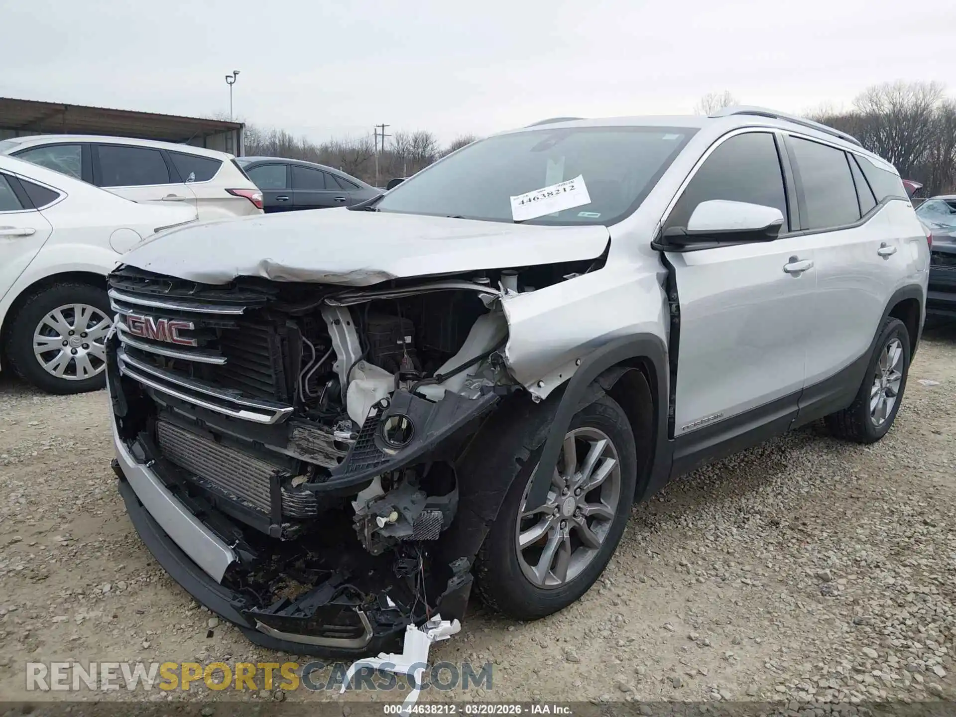 2 Photograph of a damaged car 3GKALVEV4NL101652 GMC TERRAIN 2022