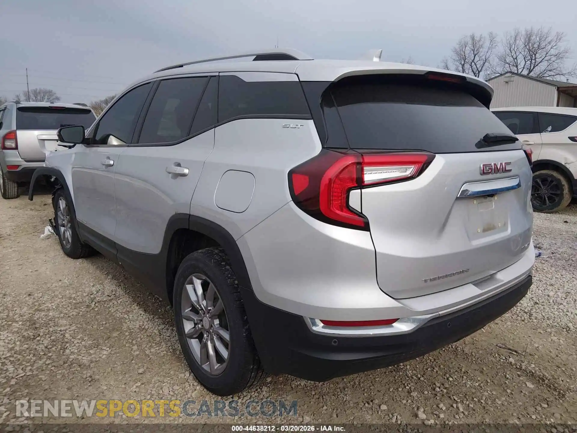 3 Photograph of a damaged car 3GKALVEV4NL101652 GMC TERRAIN 2022