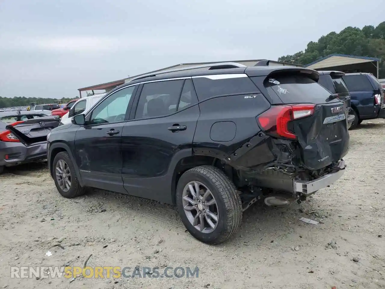 2 Photograph of a damaged car 3GKALVEV7NL158413 GMC TERRAIN 2022