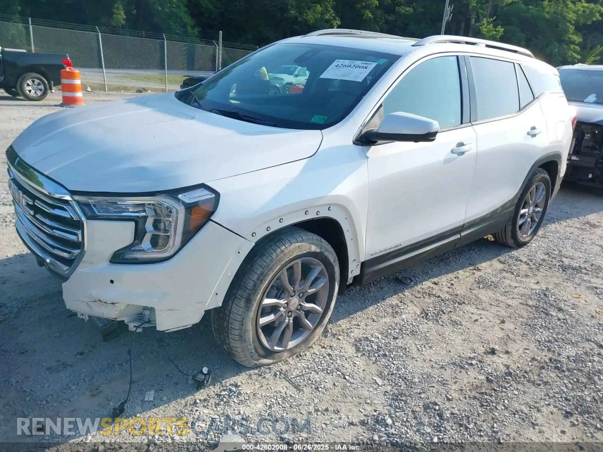 2 Photograph of a damaged car 3GKALVEV7NL289731 GMC TERRAIN 2022