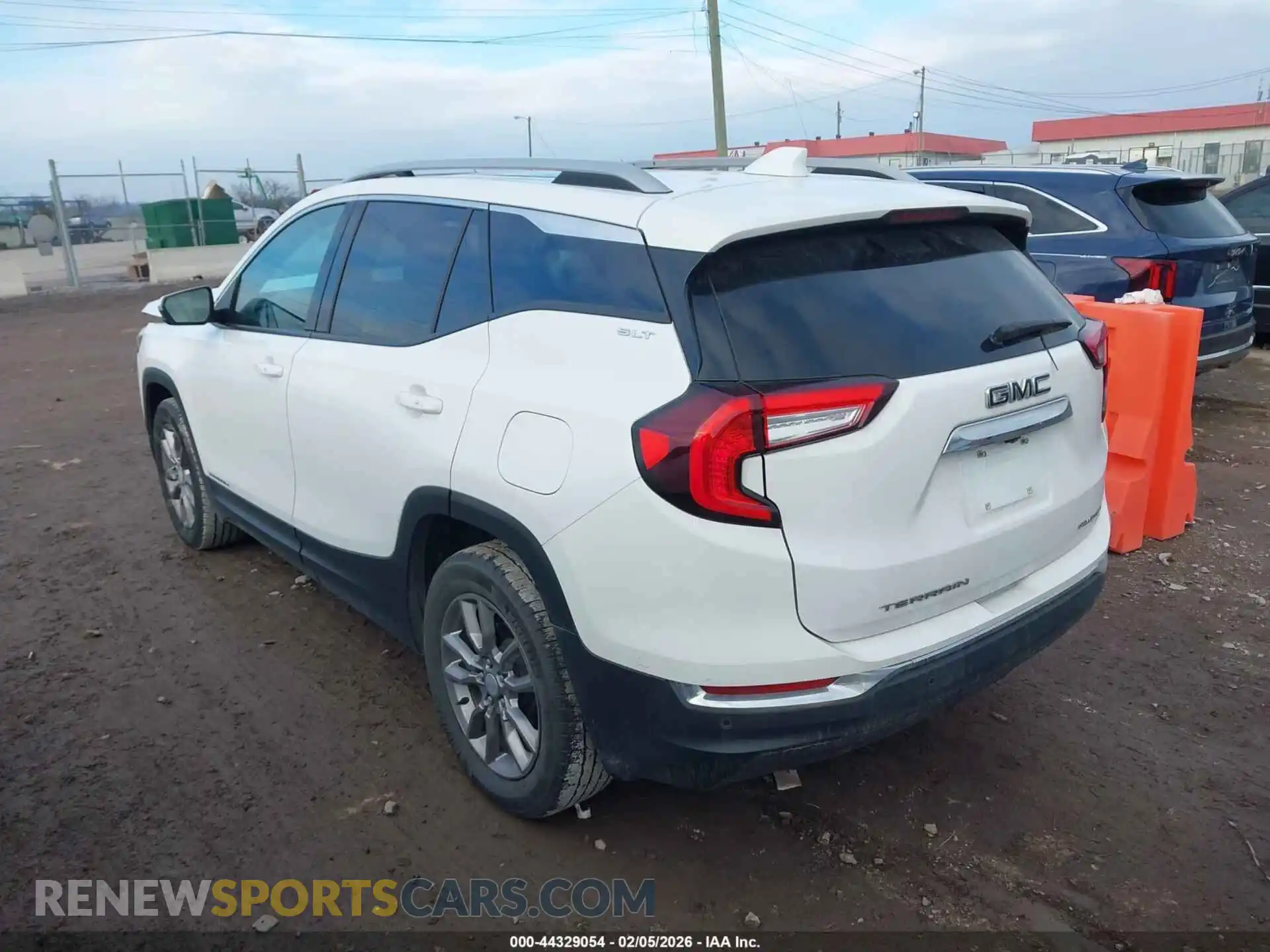 3 Photograph of a damaged car 3GKALVEV8NL108894 GMC TERRAIN 2022