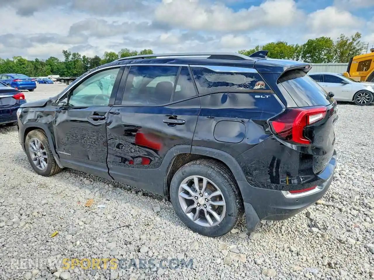 2 Photograph of a damaged car 3GKALVEV9NL111450 GMC TERRAIN 2022