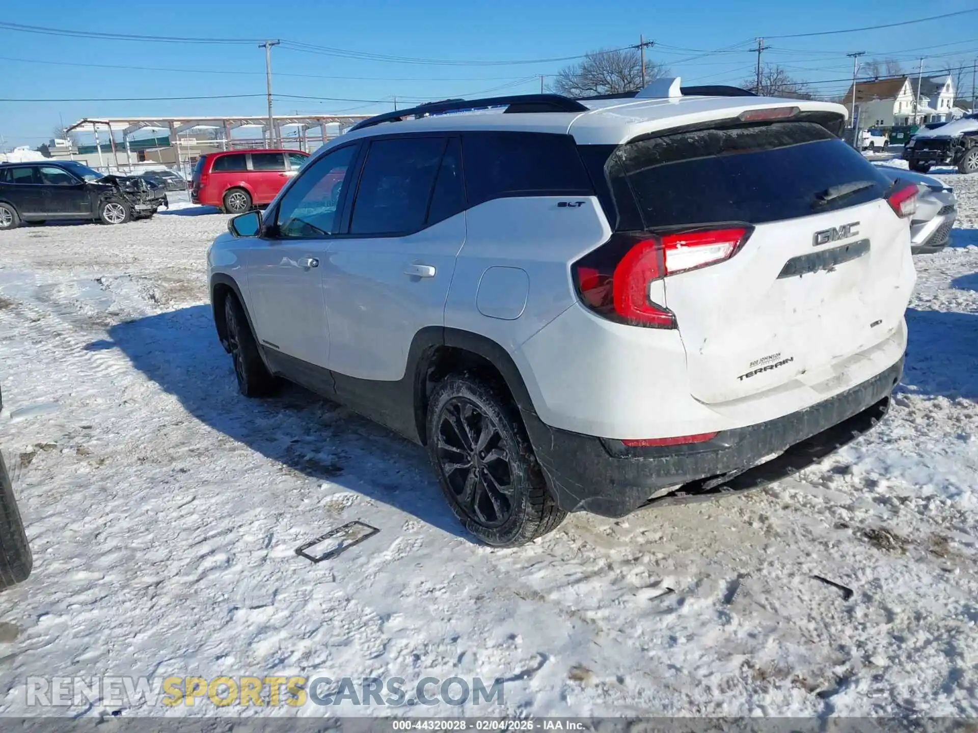 3 Photograph of a damaged car 3GKALVEV9NL256892 GMC TERRAIN 2022