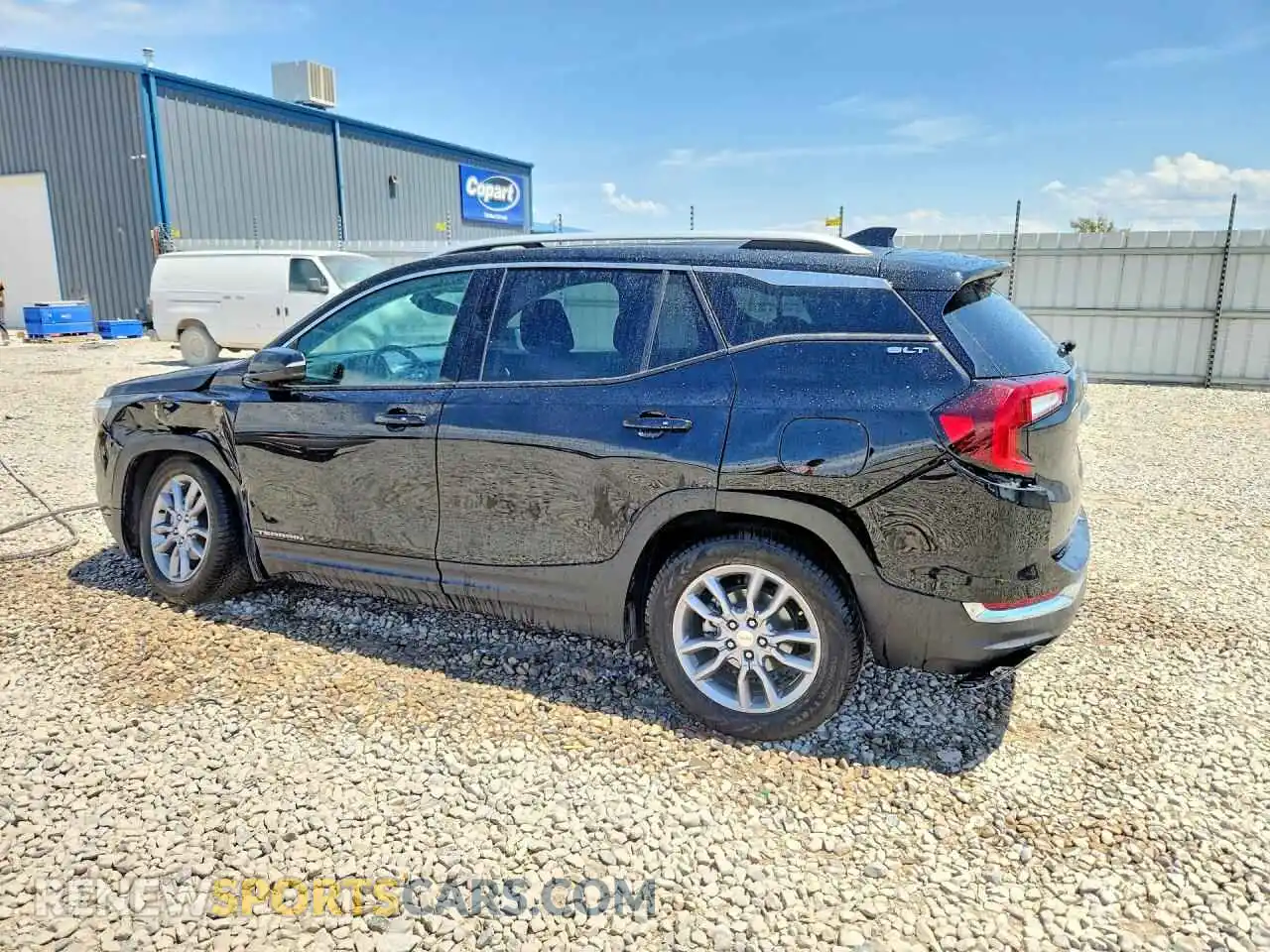 2 Photograph of a damaged car 3GKALVEVXNL100540 GMC TERRAIN 2022