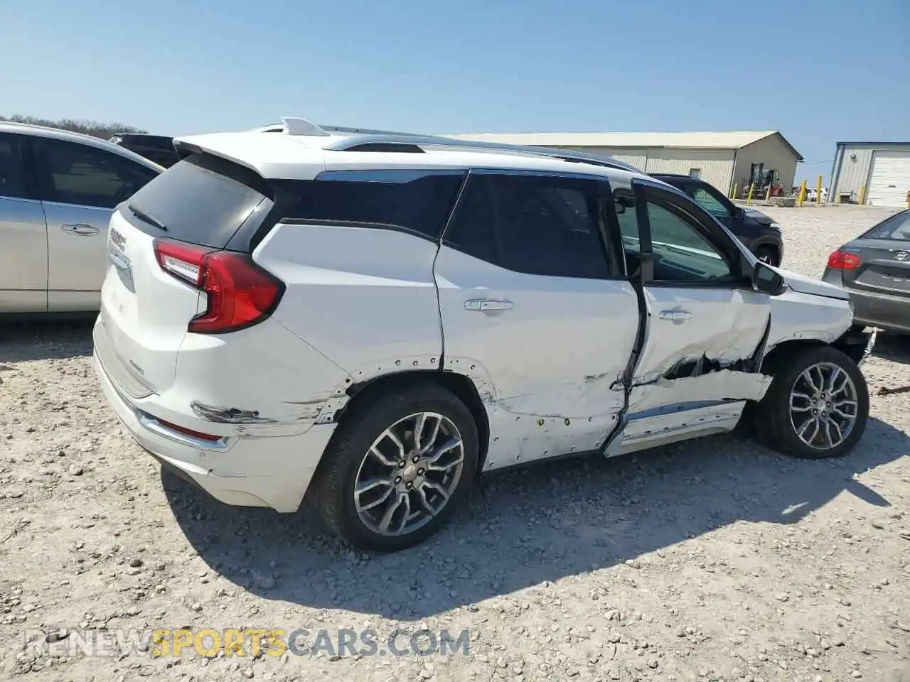 3 Photograph of a damaged car 3GKALXEV2NL226743 GMC TERRAIN 2022