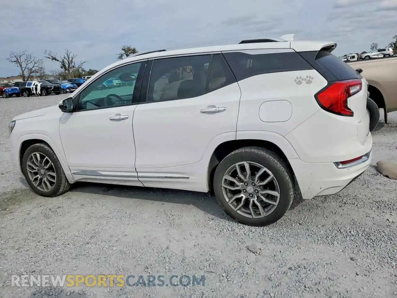 2 Photograph of a damaged car 3GKALXEV4NL286152 GMC TERRAIN 2022