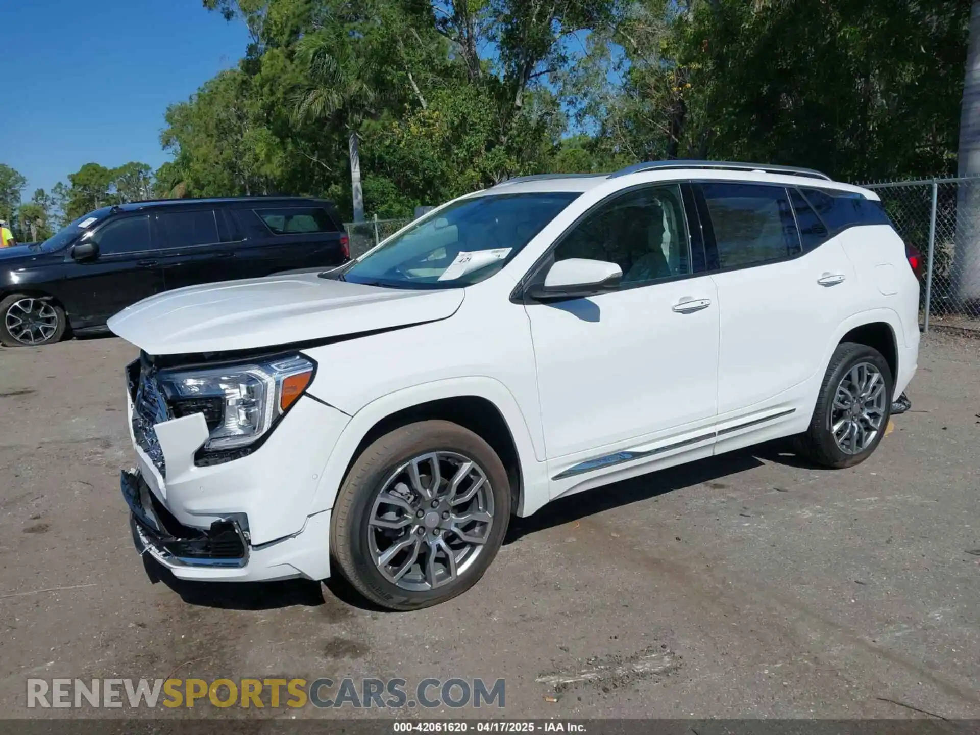 2 Photograph of a damaged car 3GKALXEV8NL286266 GMC TERRAIN 2022