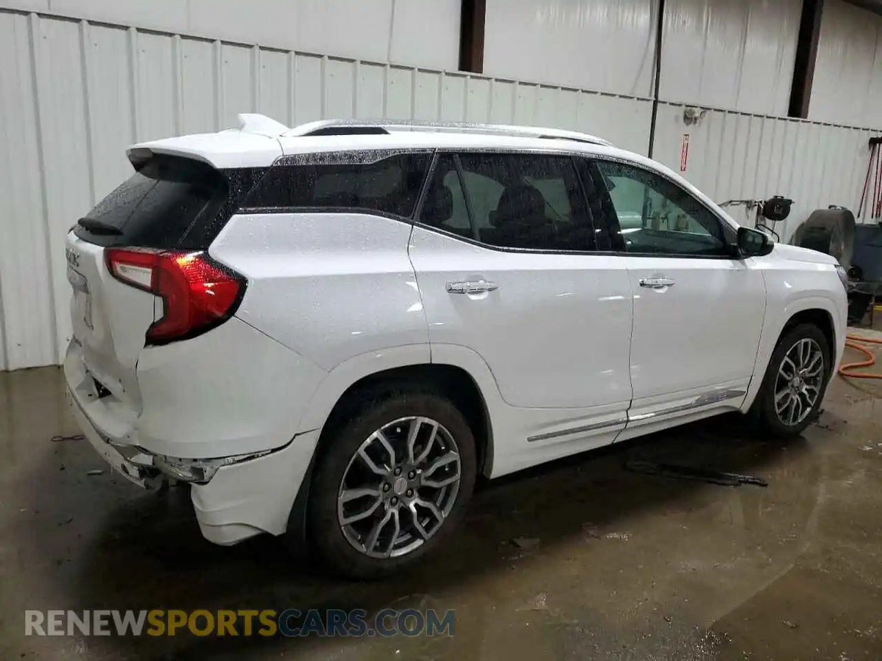 3 Photograph of a damaged car 3GKALXEV9NL290603 GMC TERRAIN 2022