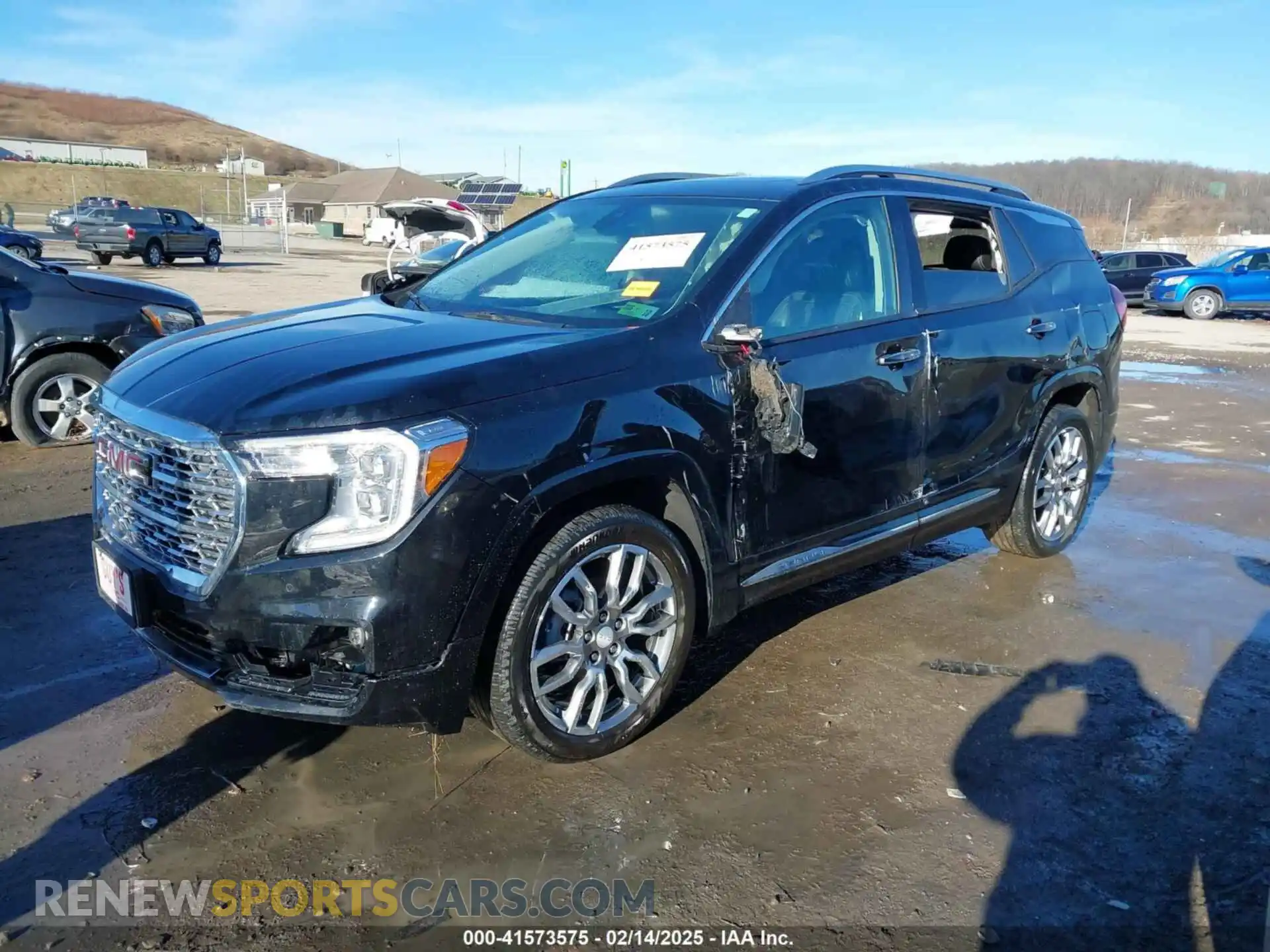 2 Photograph of a damaged car 3GKALXEVXNL300250 GMC TERRAIN 2022