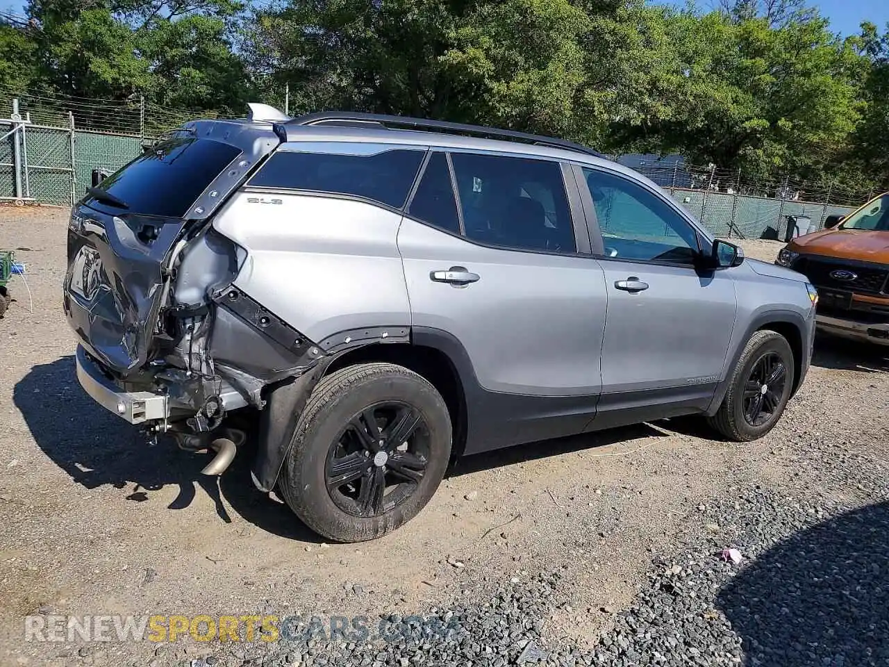 3 fotografías del automóvil dañado 3GKALMEG1PL168577 GMC TERRAIN 2023