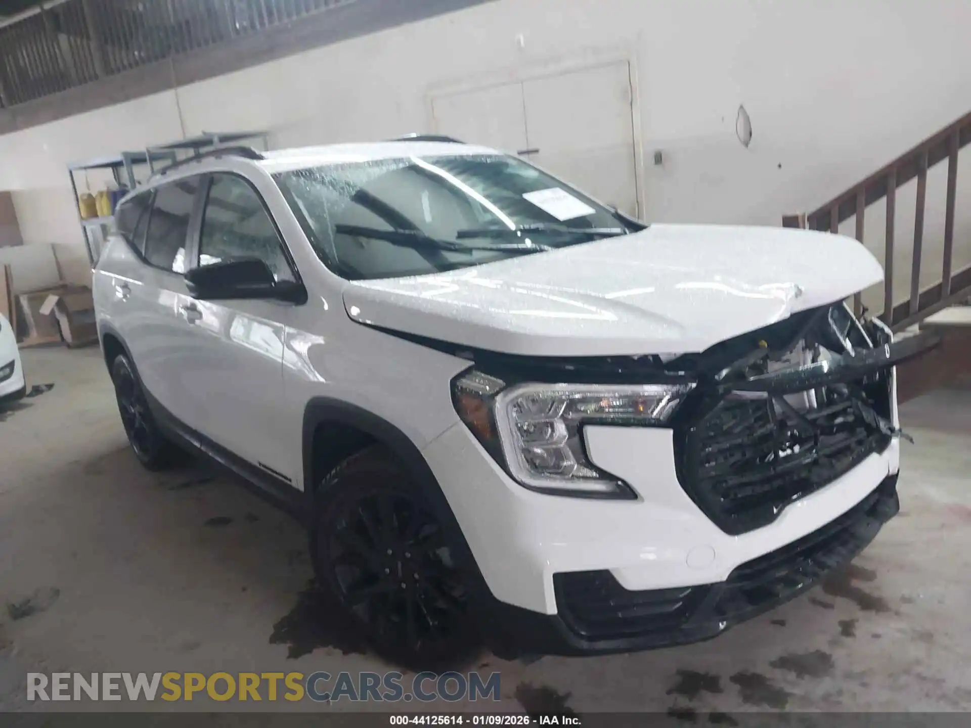 1 Photograph of a damaged car 3GKALMEG3PL146161 GMC TERRAIN 2023