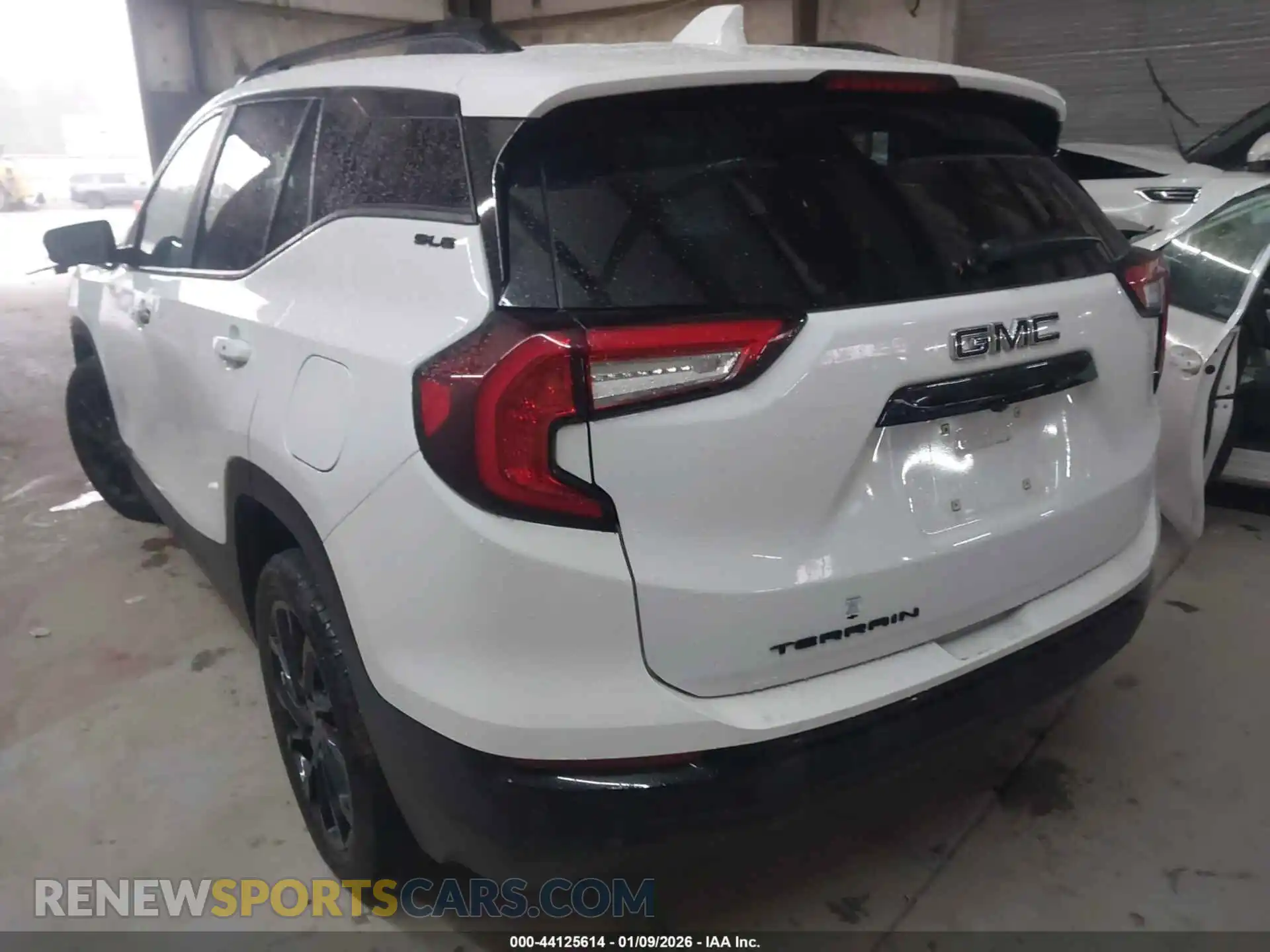 3 Photograph of a damaged car 3GKALMEG3PL146161 GMC TERRAIN 2023