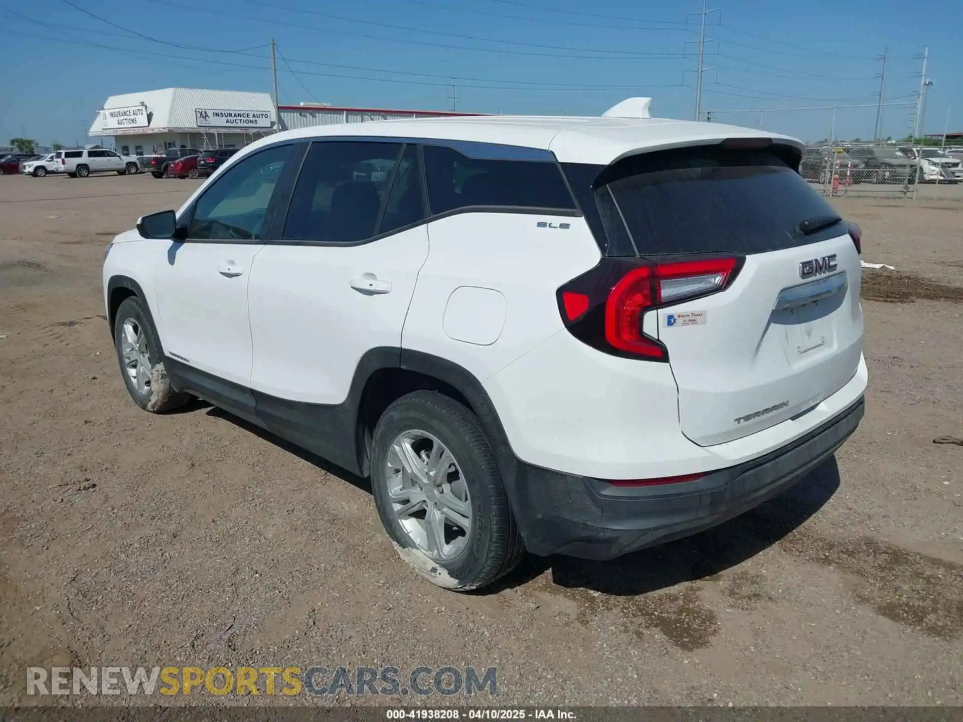 3 Photograph of a damaged car 3GKALMEG7PL185822 GMC TERRAIN 2023