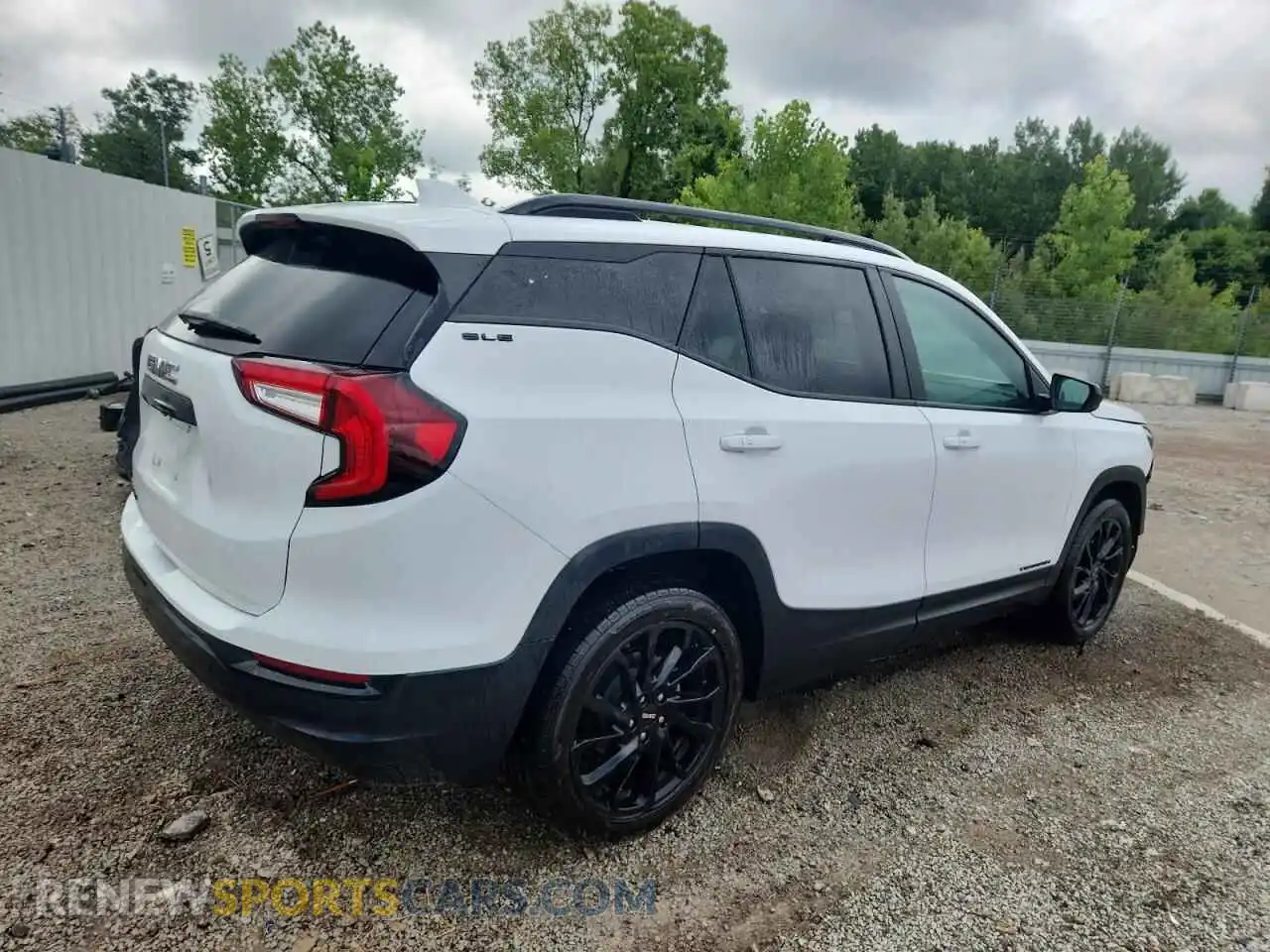 3 Photograph of a damaged car 3GKALMEG7PL205101 GMC TERRAIN 2023