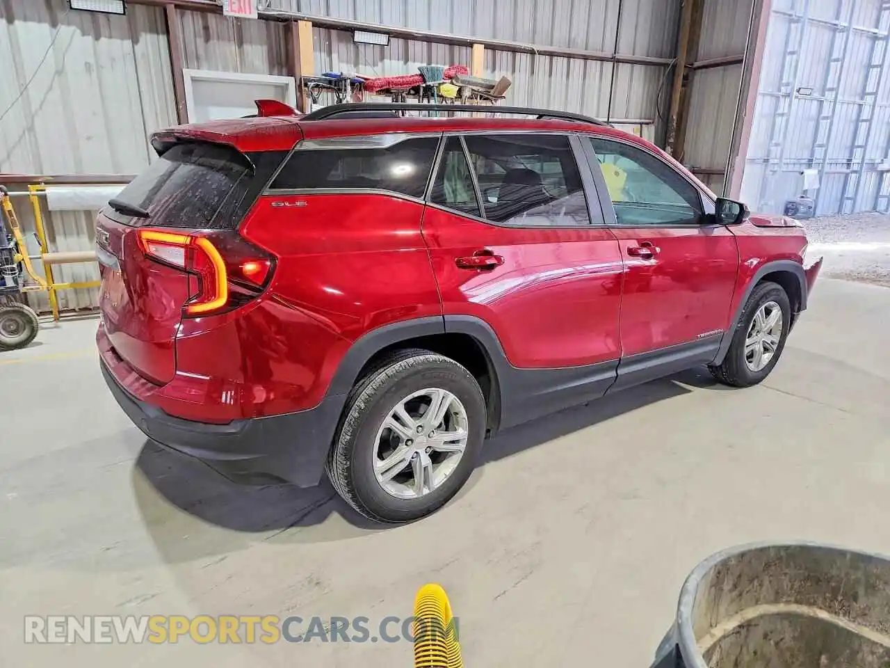3 Photograph of a damaged car 3GKALMEG8PL259748 GMC TERRAIN 2023