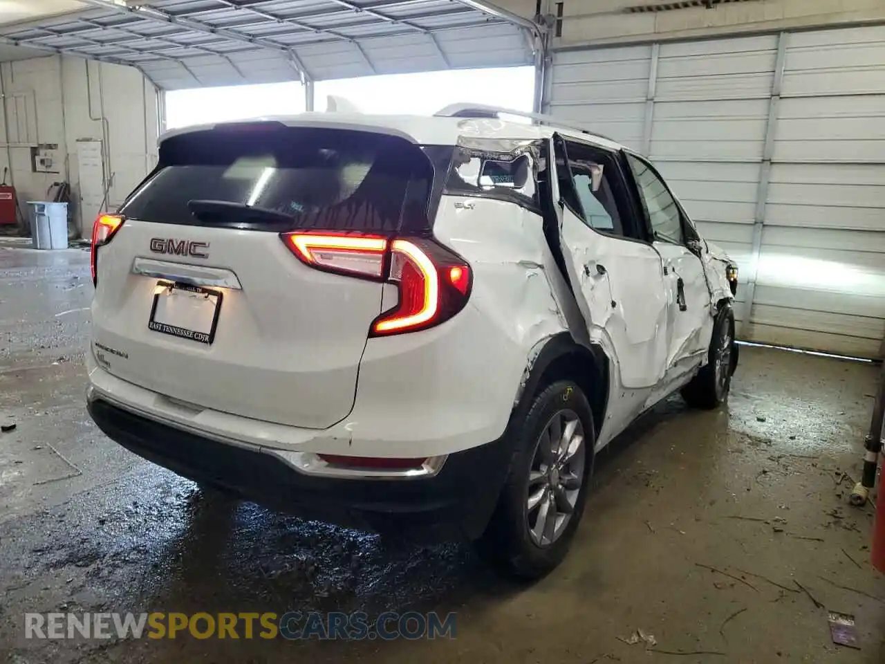 3 Photograph of a damaged car 3GKALPEG1PL200123 GMC TERRAIN 2023