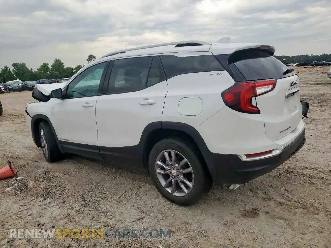 2 Photograph of a damaged car 3GKALPEG2PL141633 GMC TERRAIN 2023