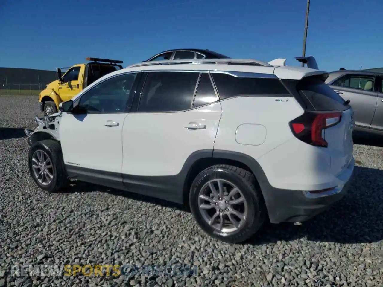 2 Photograph of a damaged car 3GKALPEG2PL197832 GMC TERRAIN 2023