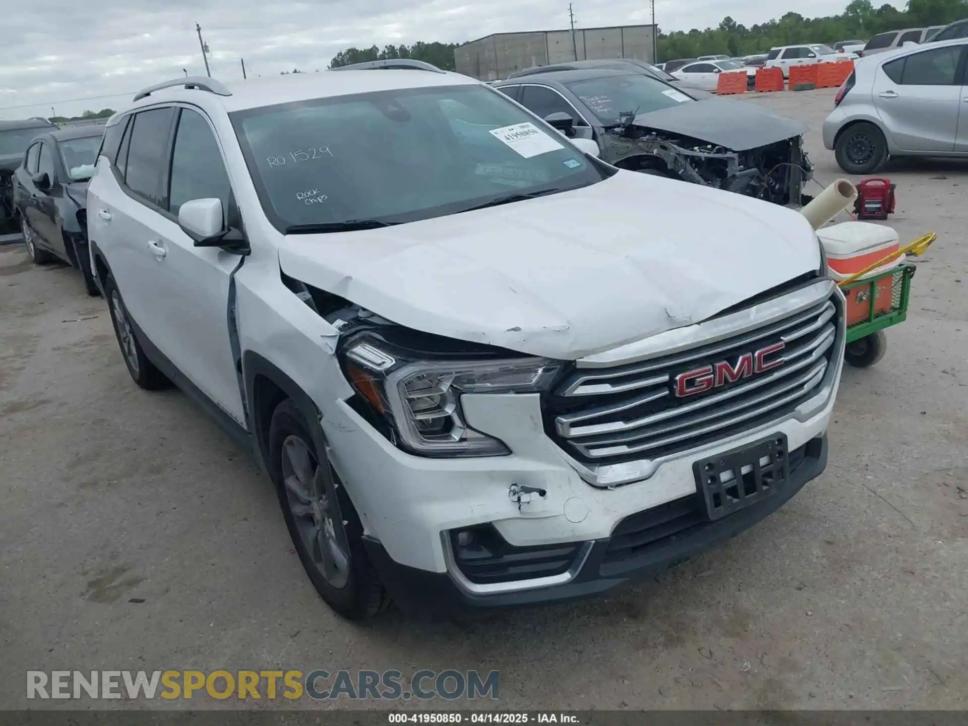 1 Photograph of a damaged car 3GKALPEG2PL259052 GMC TERRAIN 2023