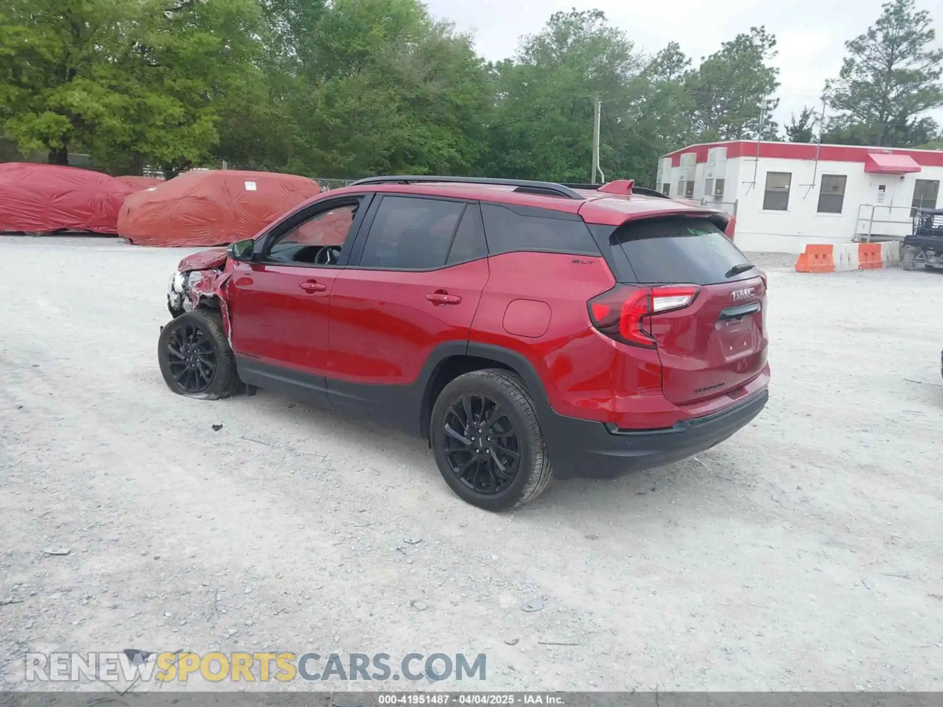 3 Photograph of a damaged car 3GKALPEG4PL168476 GMC TERRAIN 2023