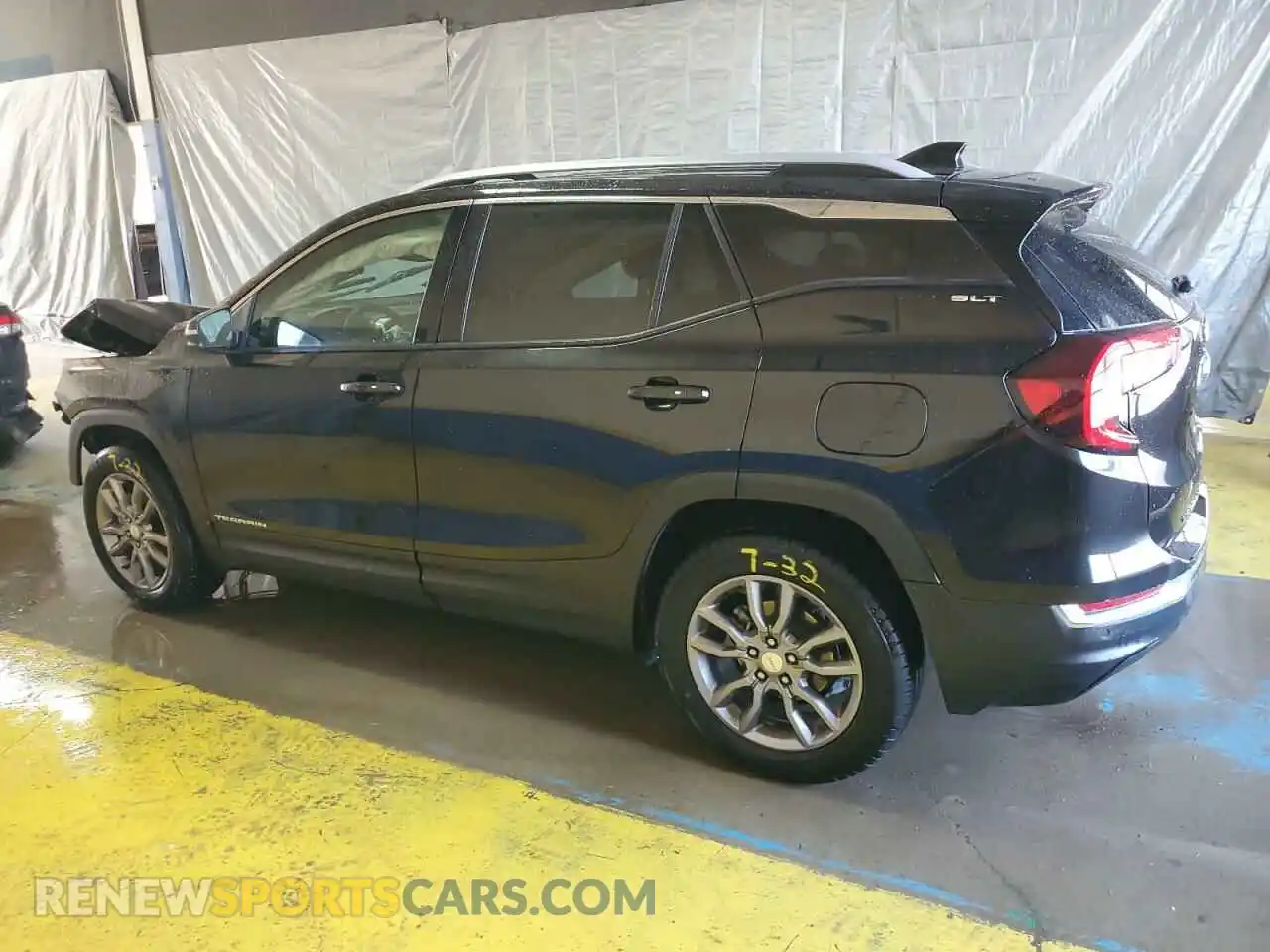 2 Photograph of a damaged car 3GKALPEG5PL163156 GMC TERRAIN 2023