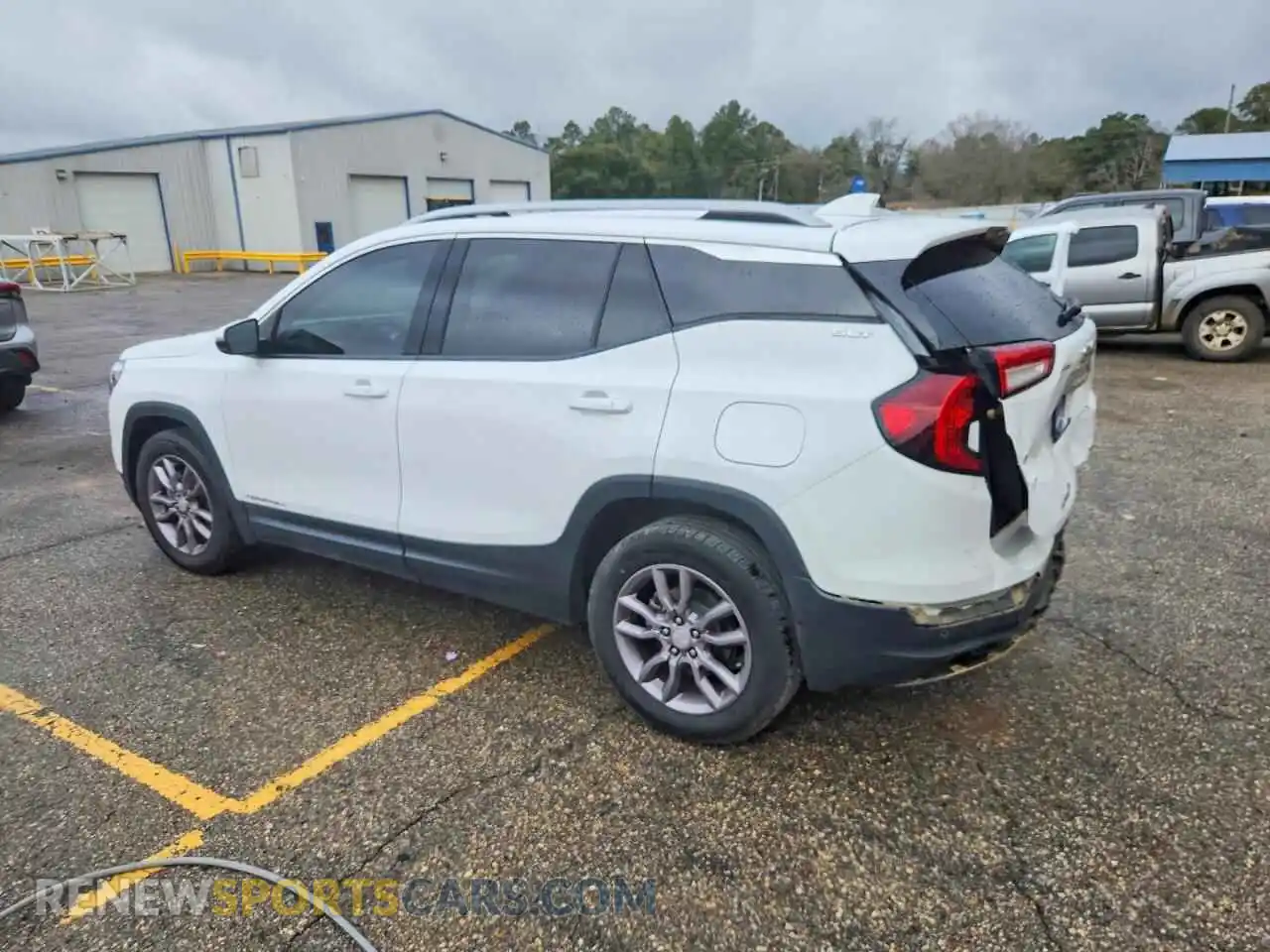 2 Photograph of a damaged car 3GKALPEG5PL267887 GMC TERRAIN 2023
