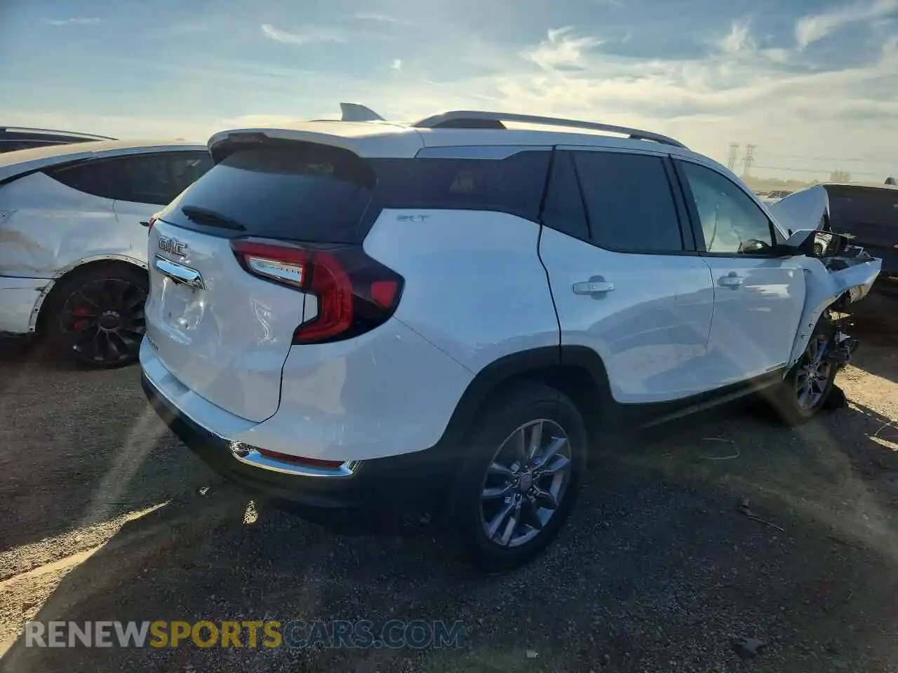 3 Фотография поврежденного автомобиля 3GKALPEG6PL231058 GMC TERRAIN 2023