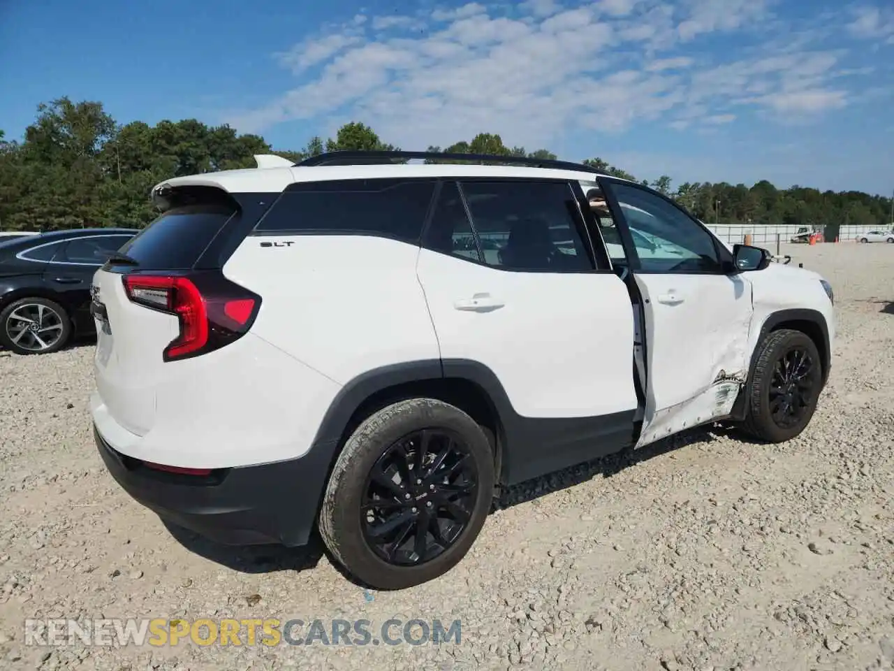 3 Photograph of a damaged car 3GKALPEG9PL176735 GMC TERRAIN 2023