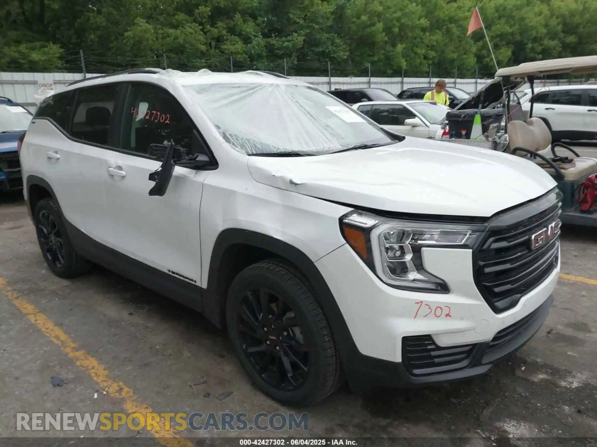 1 Photograph of a damaged car 3GKALTEG1PL166984 GMC TERRAIN 2023