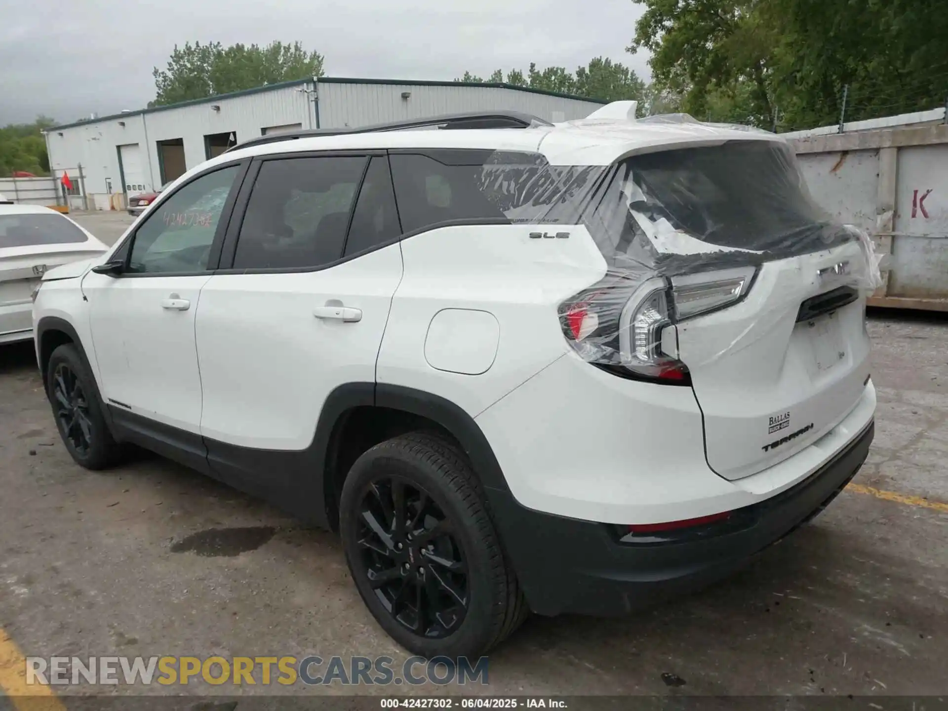 3 Photograph of a damaged car 3GKALTEG1PL166984 GMC TERRAIN 2023
