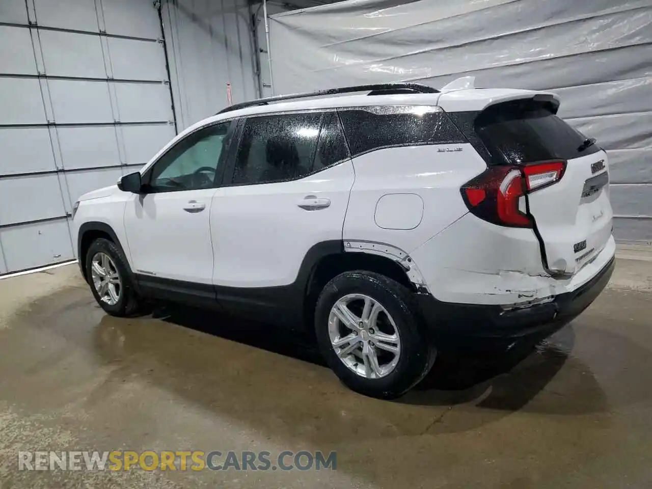 2 Photograph of a damaged car 3GKALTEG2PL158084 GMC TERRAIN 2023