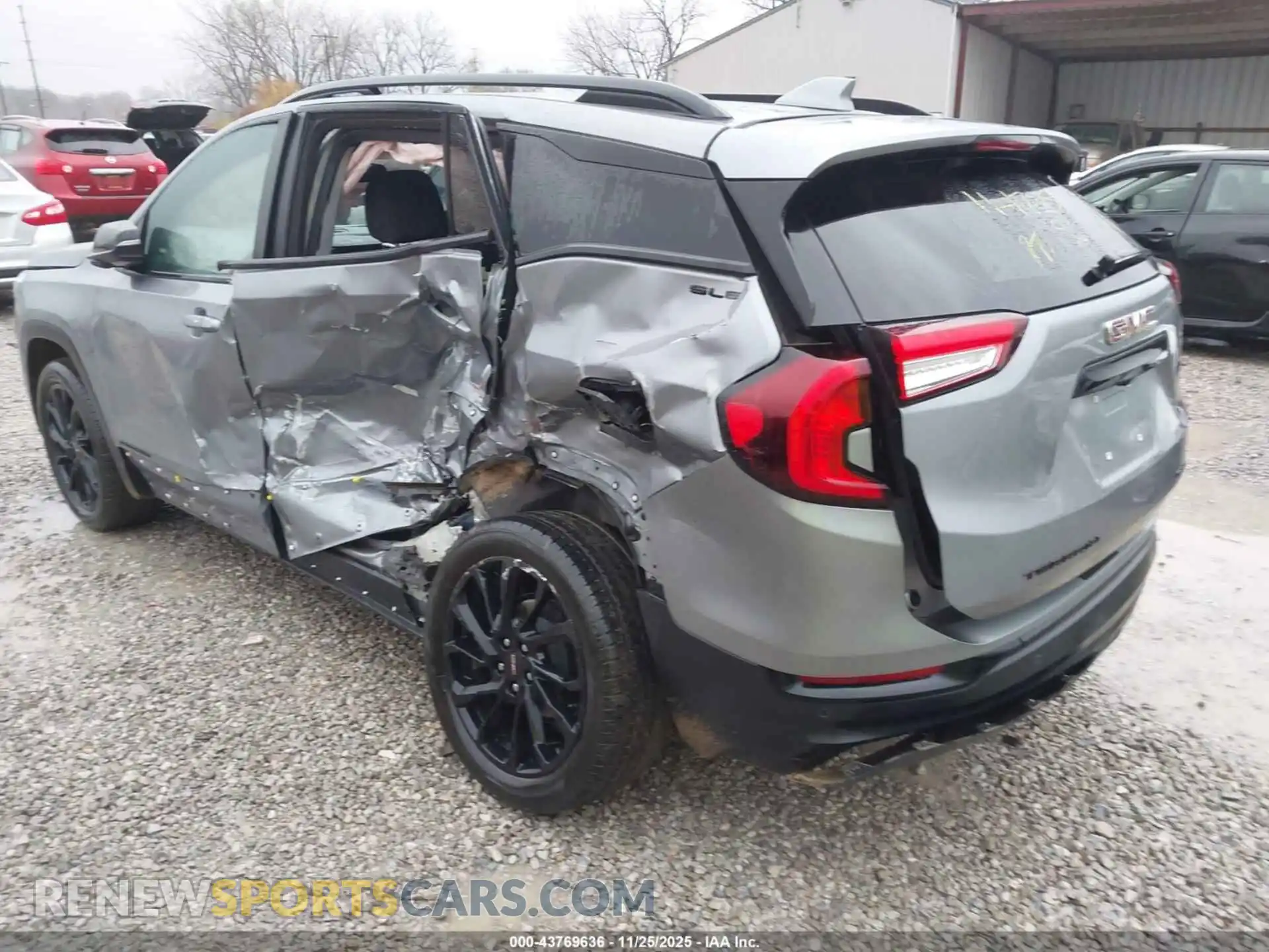3 Фотография поврежденного автомобиля 3GKALTEG5PL104844 GMC TERRAIN 2023