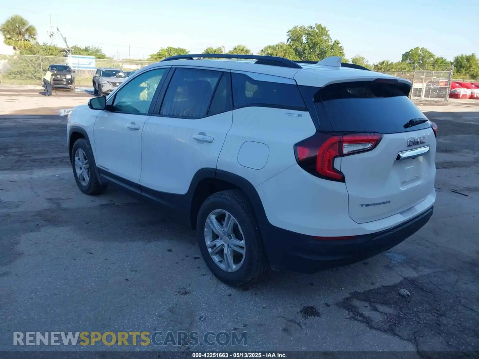 3 Photograph of a damaged car 3GKALTEG7PL237931 GMC TERRAIN 2023