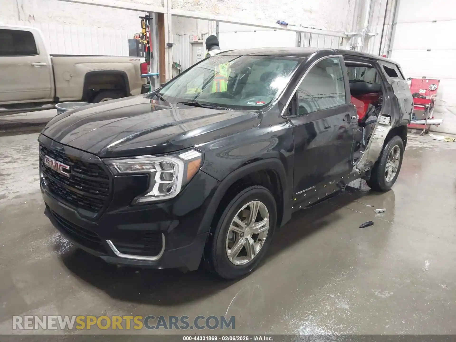2 Photograph of a damaged car 3GKALTEG9PL221651 GMC TERRAIN 2023