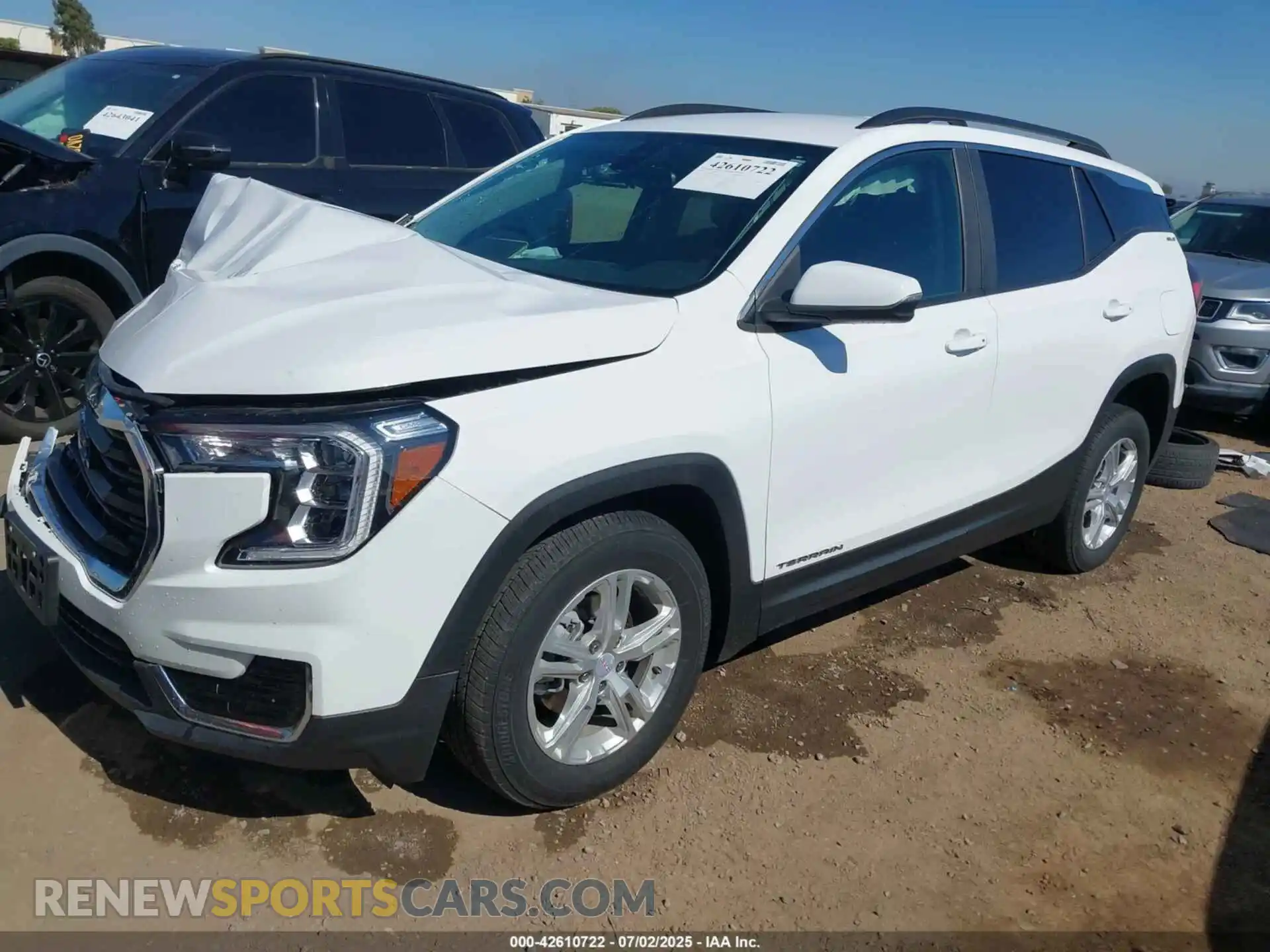 2 Photograph of a damaged car 3GKALTEG9PL229197 GMC TERRAIN 2023