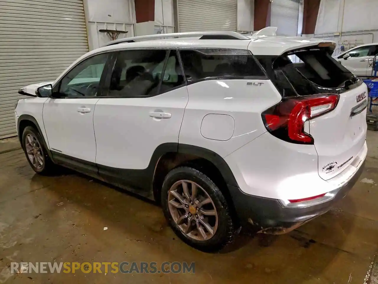 2 fotografías del automóvil dañado 3GKALVEG0PL114502 GMC TERRAIN 2023