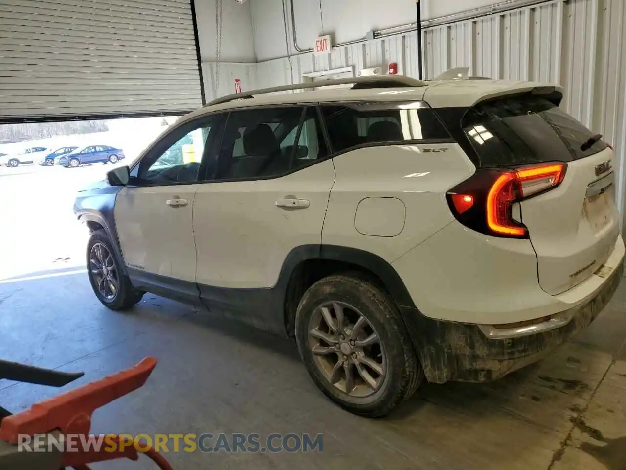 2 Photograph of a damaged car 3GKALVEG1PL172117 GMC TERRAIN 2023