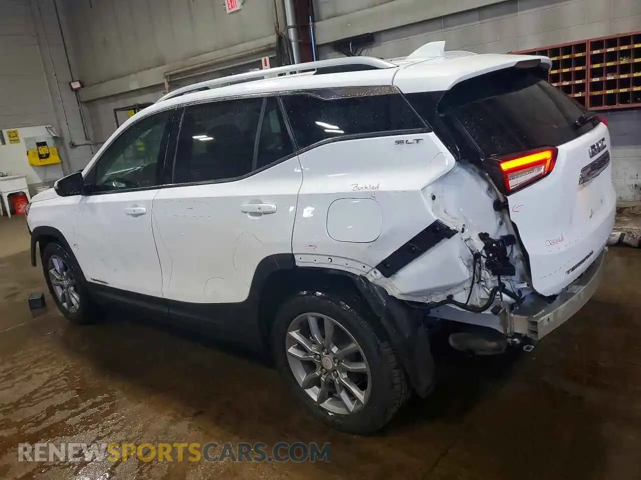 2 Photograph of a damaged car 3GKALVEG4PL125244 GMC TERRAIN 2023