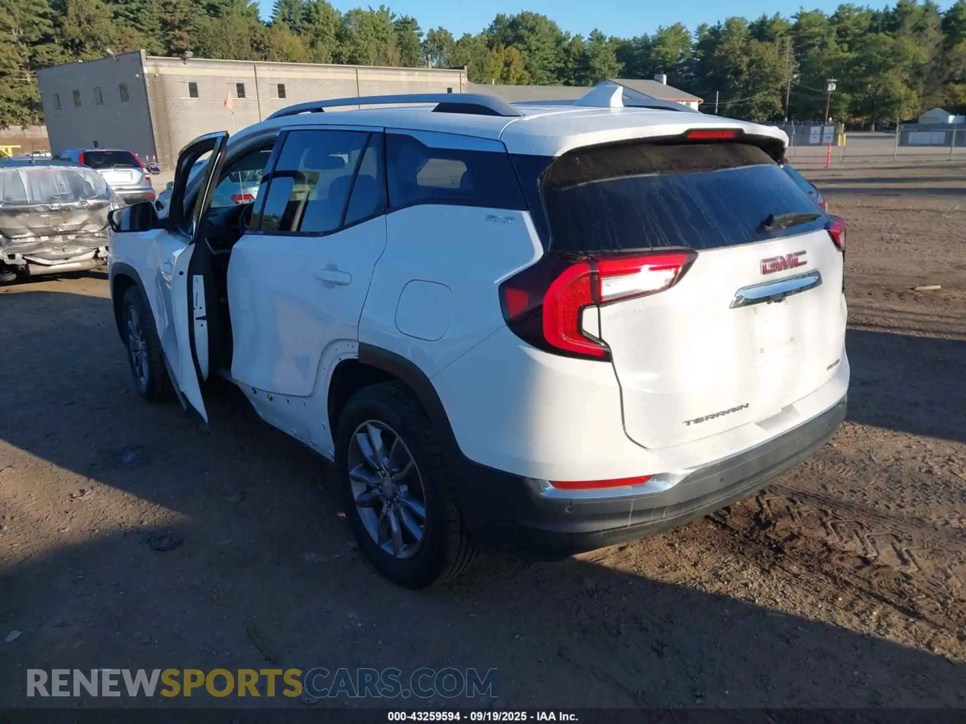3 fotografías del automóvil dañado 3GKALVEG4PL171348 GMC TERRAIN 2023