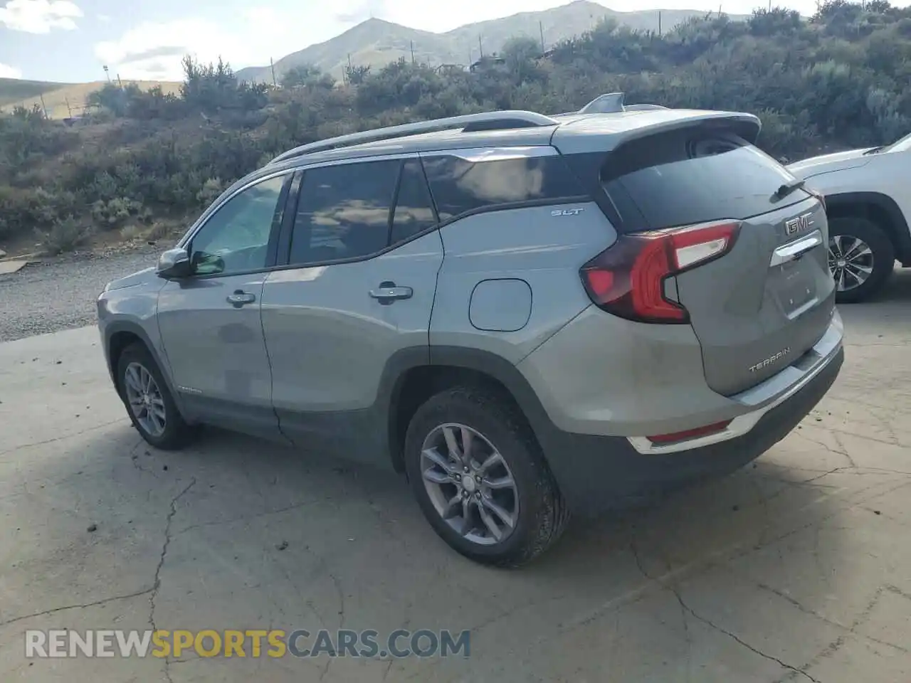 2 Photograph of a damaged car 3GKALVEG9PL104826 GMC TERRAIN 2023