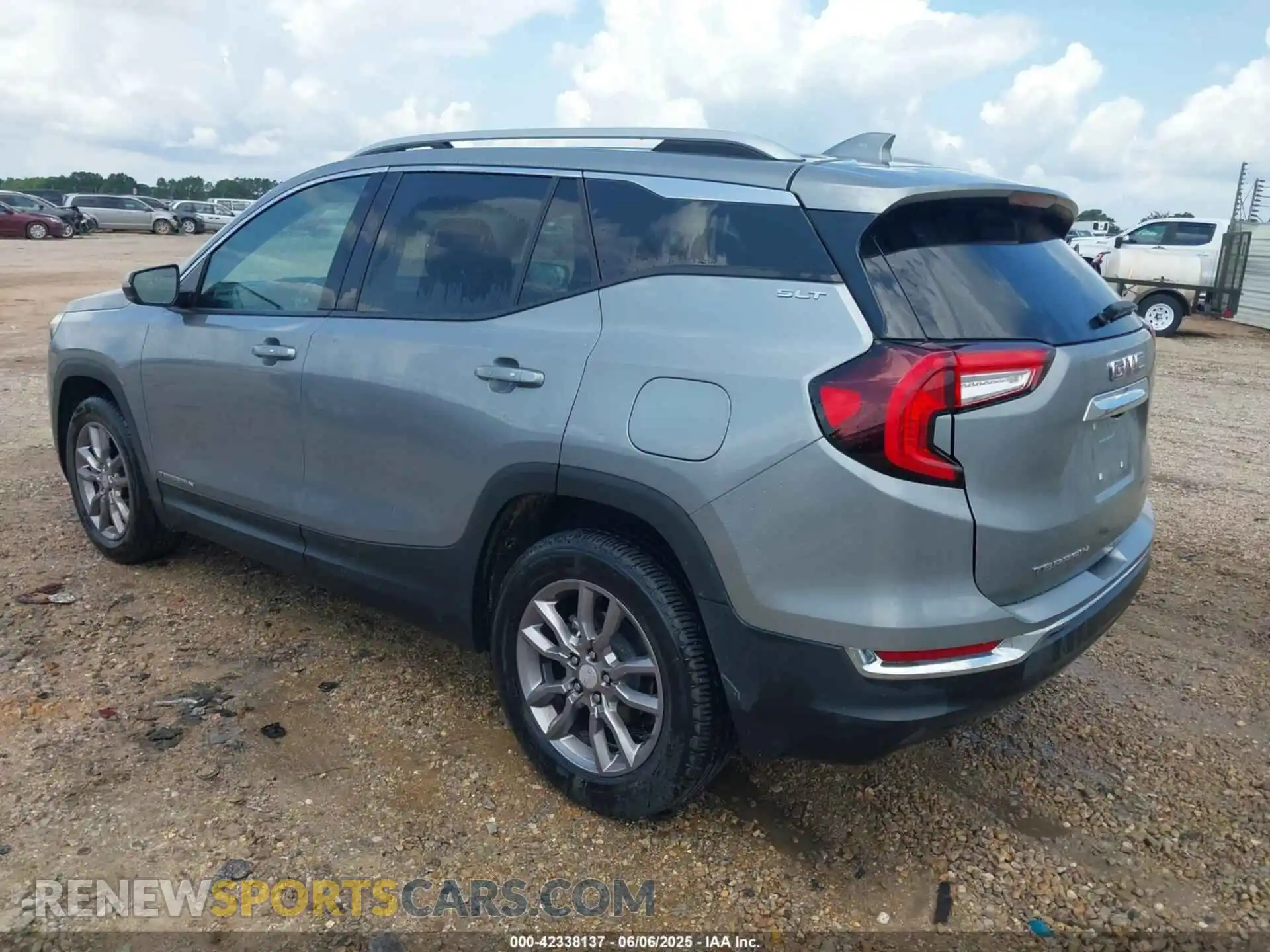 3 Photograph of a damaged car 3GKALVEG9PL181616 GMC TERRAIN 2023