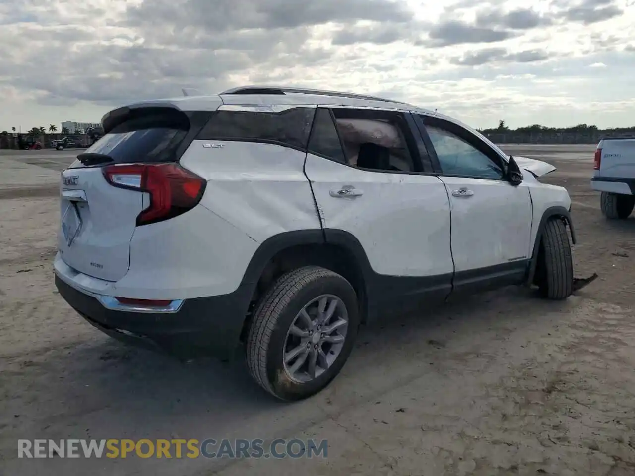 3 Photograph of a damaged car 3GKALVEGXPL172228 GMC TERRAIN 2023