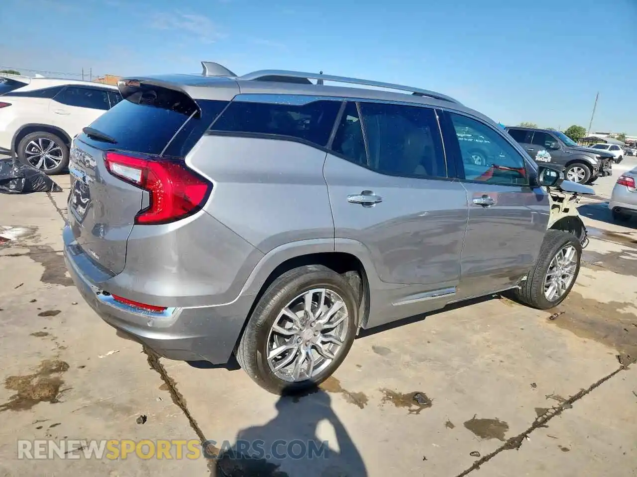 3 Photograph of a damaged car 3GKALXEG2PL156651 GMC TERRAIN 2023