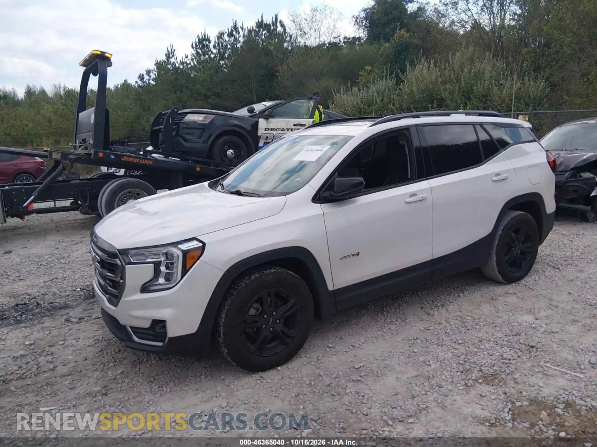 2 Photograph of a damaged car 3GKALYEG6PL203878 GMC TERRAIN 2023