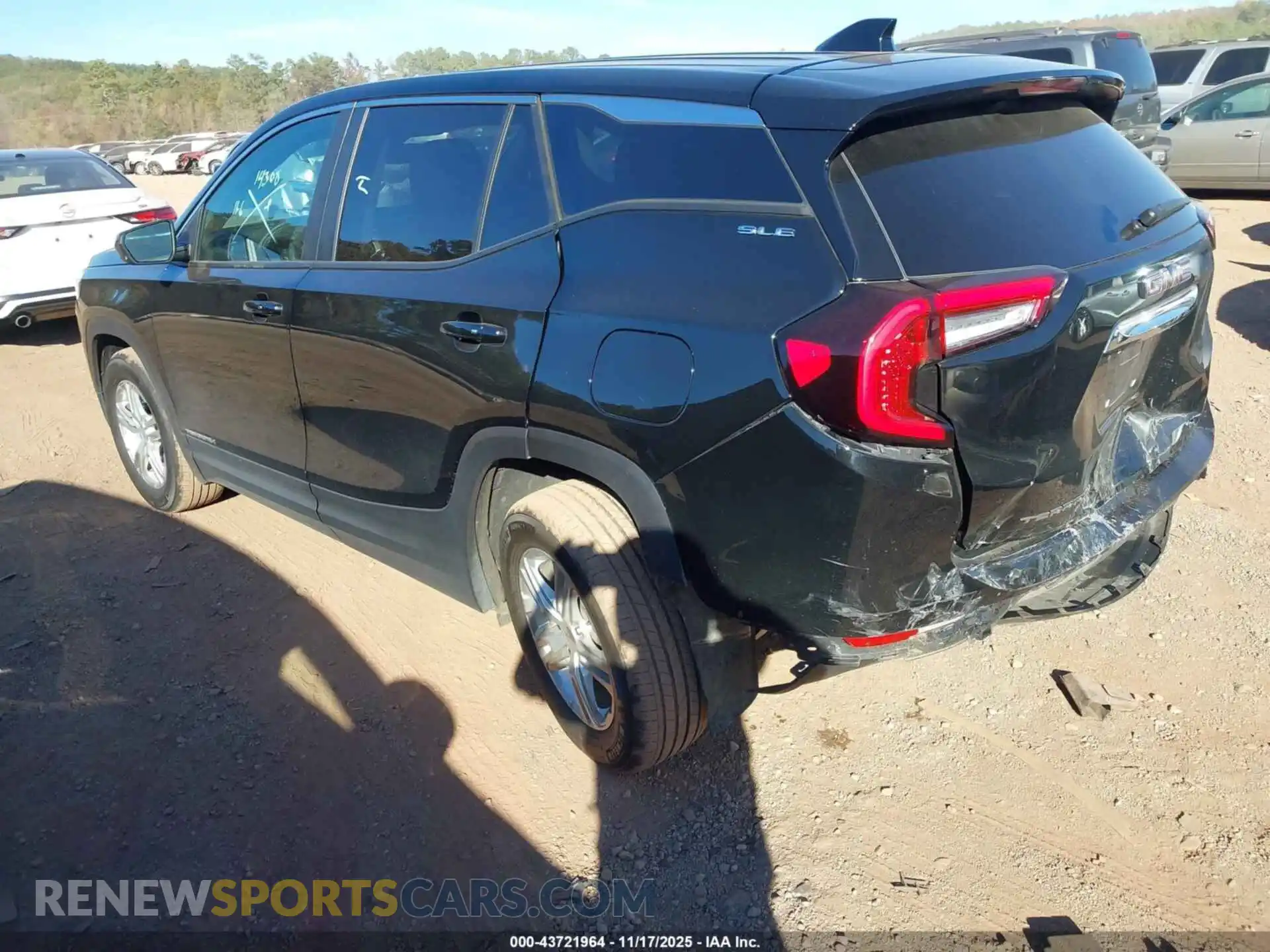 3 Photograph of a damaged car 3GKALMEG0RL255311 GMC TERRAIN 2024