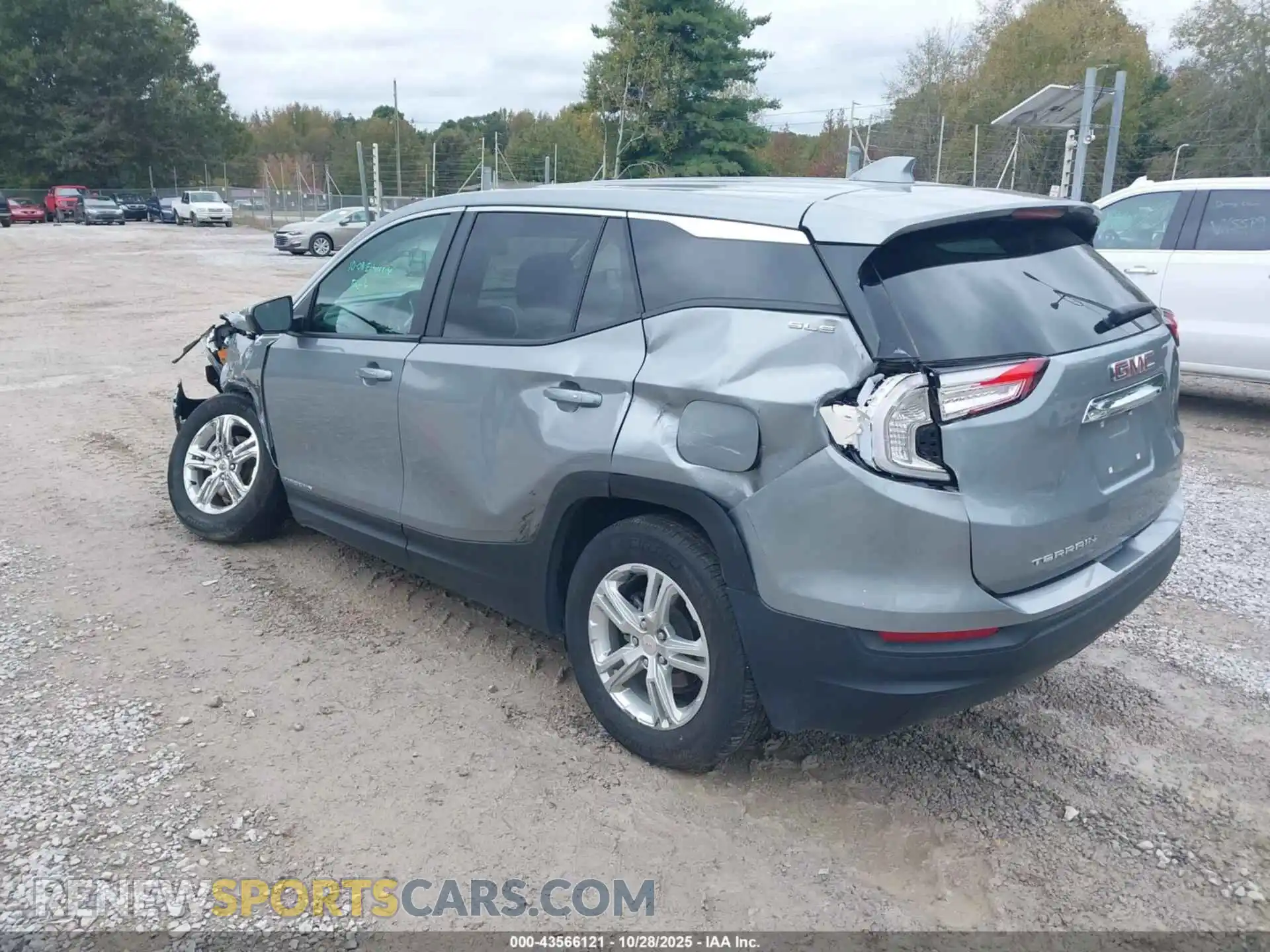 3 Photograph of a damaged car 3GKALMEG0RL341251 GMC TERRAIN 2024