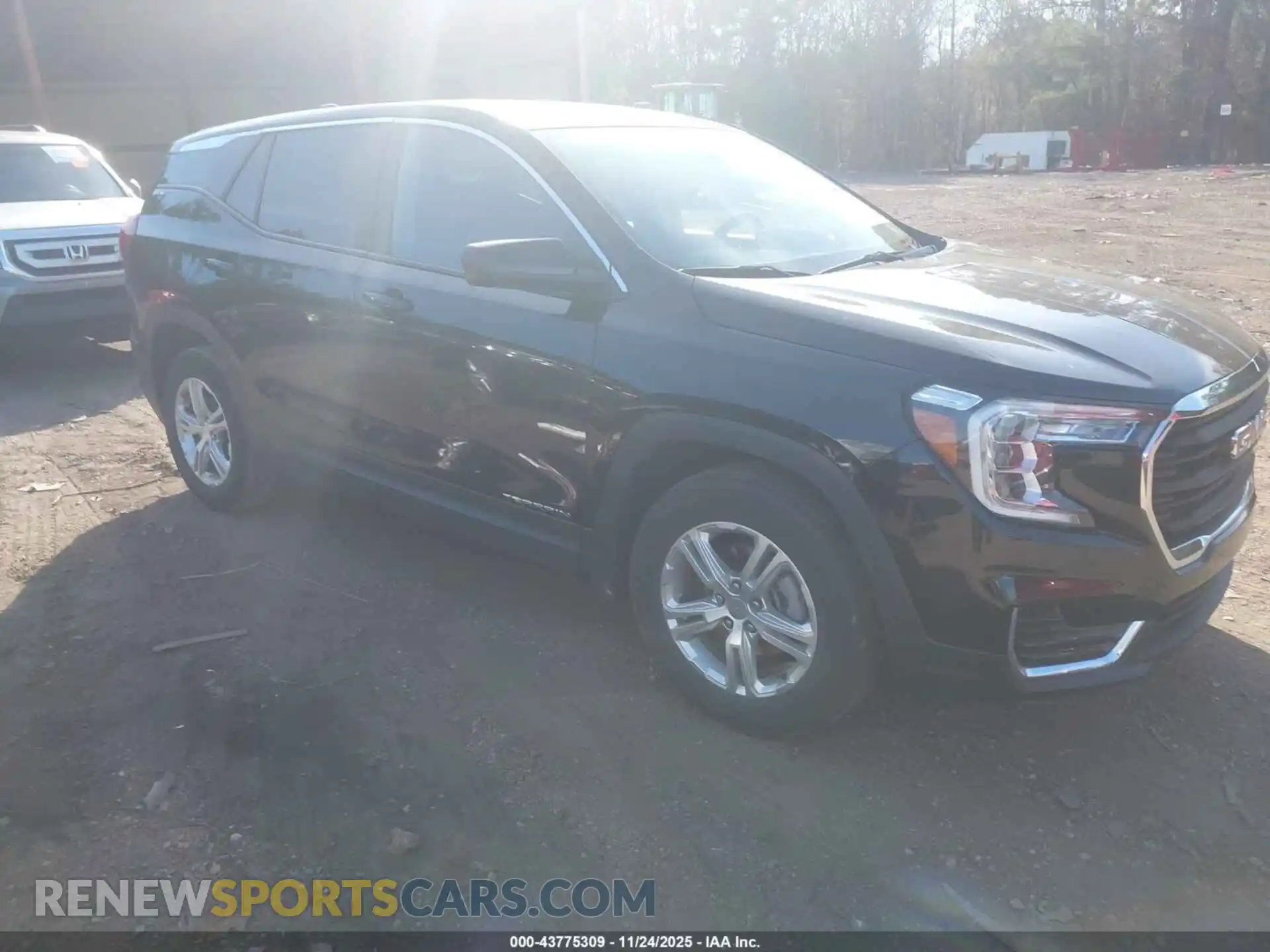 1 Photograph of a damaged car 3GKALMEG0RL344389 GMC TERRAIN 2024