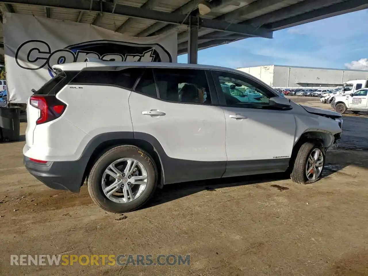 3 Photograph of a damaged car 3GKALMEG0RL376517 GMC TERRAIN 2024