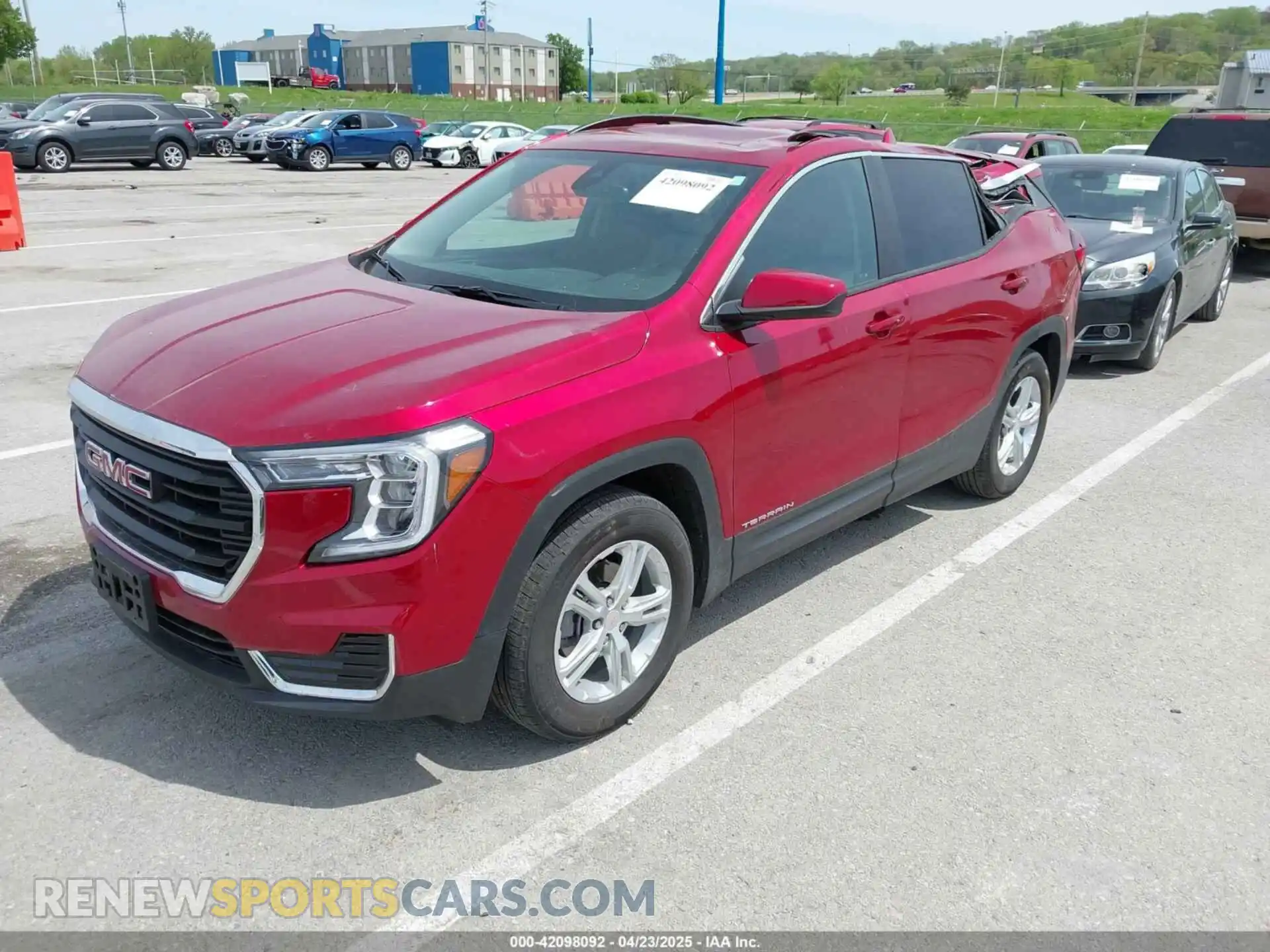 2 Photograph of a damaged car 3GKALMEG1RL192798 GMC TERRAIN 2024