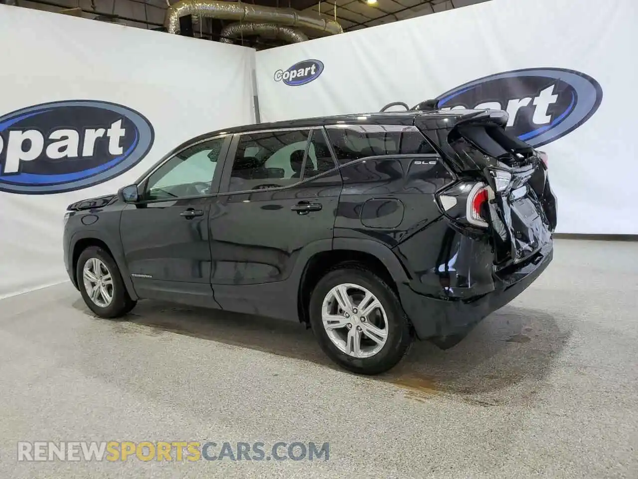 2 Photograph of a damaged car 3GKALMEG1RL299463 GMC TERRAIN 2024